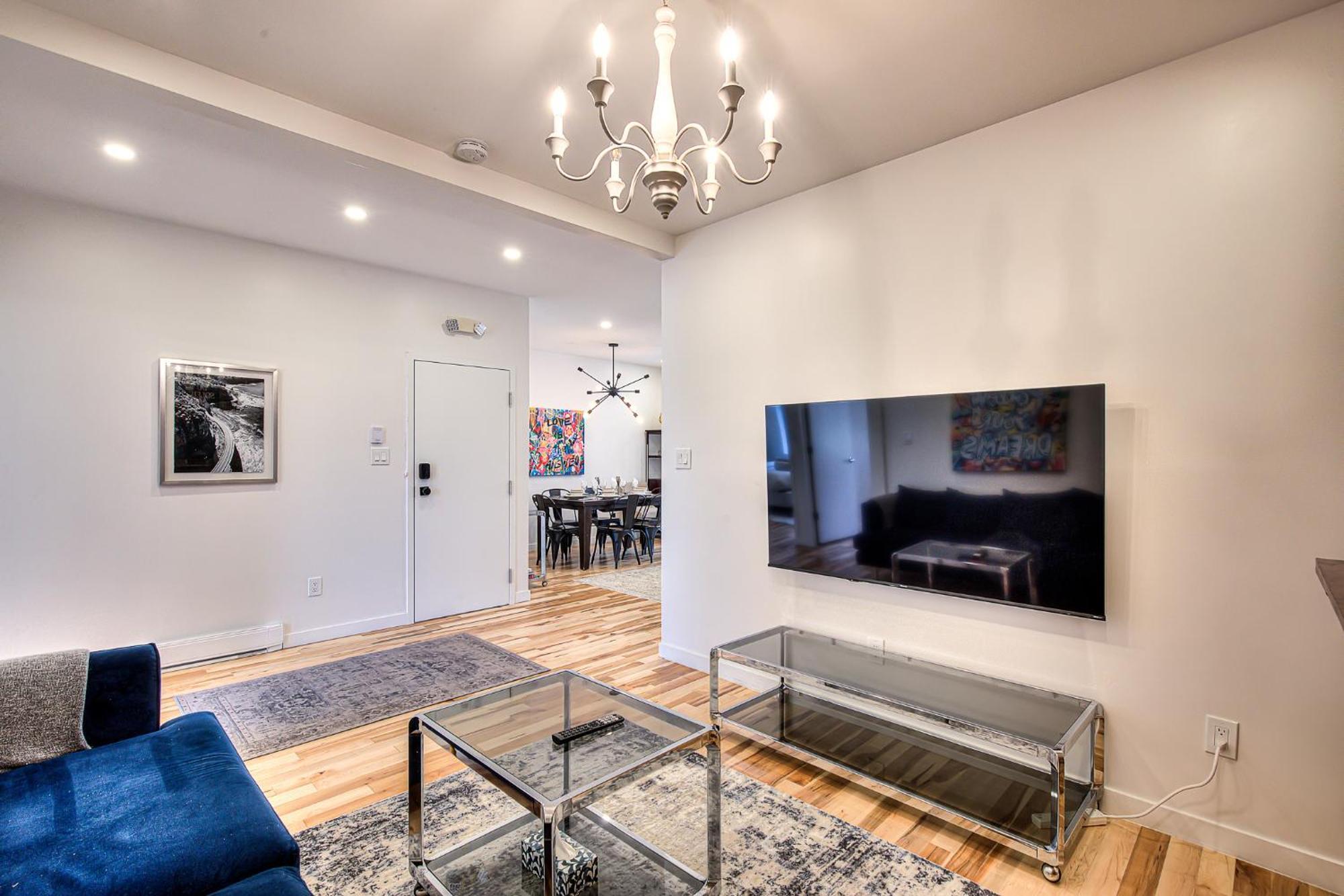 Charm & Luxury Vacation Headquarters To Downtown! Apartment Montreal Exterior photo